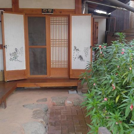 Nadle Bang Hotel จอนจู ภายนอก รูปภาพ